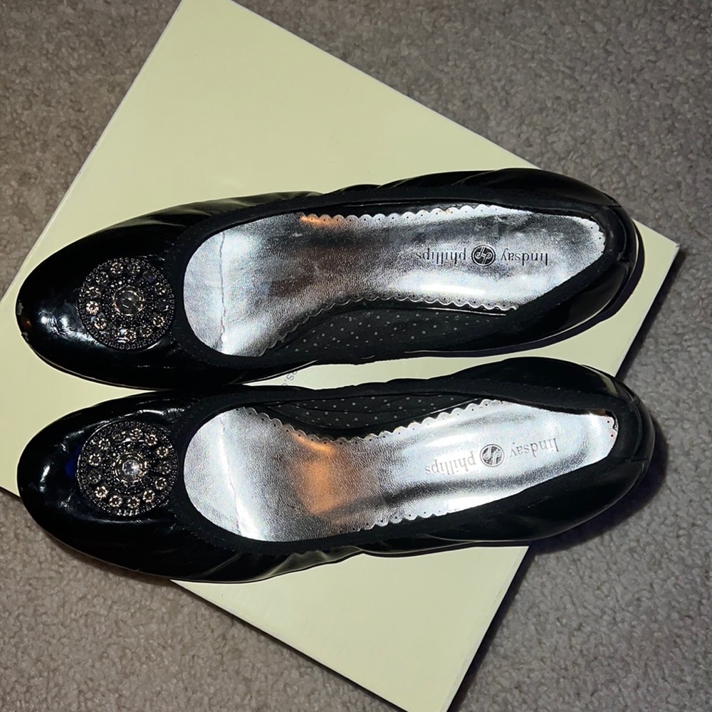 Lindsay Phillips black kitten heels size 9.5